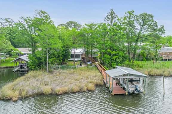 Bayou Villa - Image 1